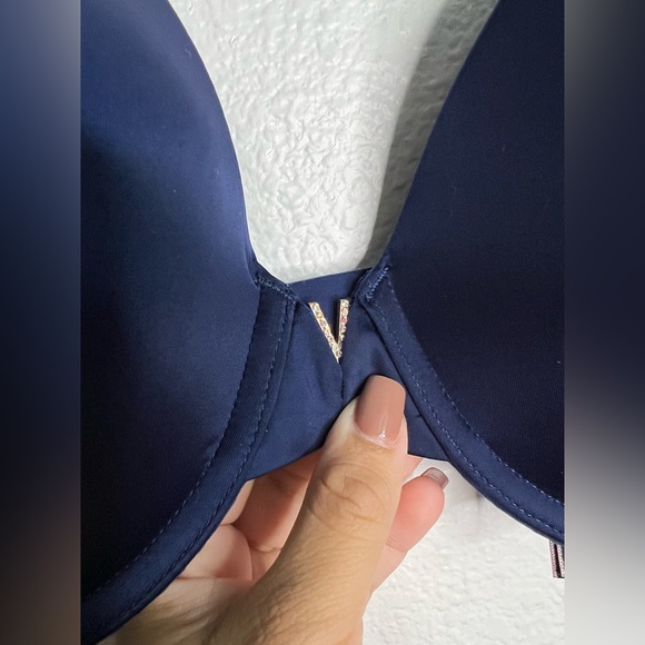 VICTORIA’S SECRET Lined Perfect Coverage Bra - Picture 7 of 7